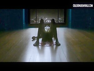 Jena Malone Shadowy, Distant scene in The Neon Demon (2016) 20
