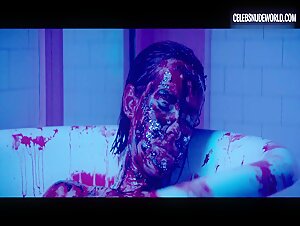 Jena Malone, Bella Heathcote, Abbey Lee Shower, Bathtub scene in The Neon Demon (2016) 1