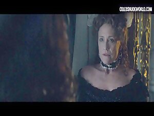 Marina Bouras Flashing, Bush scene in Satisfaction 1720 (2016) 20