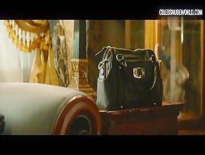 Yvonne Strahovski Bedroom, Mansion scene in Manhattan Night (2016) 11