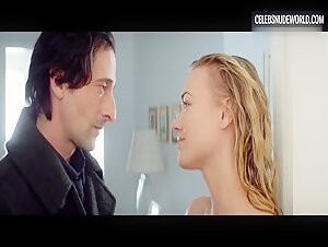 Yvonne Strahovski Shower, Butt scene in Manhattan Night (2016) 11