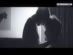 Alexia Rasmussen Nude, Kissing scene in Creative Control (2016) 1