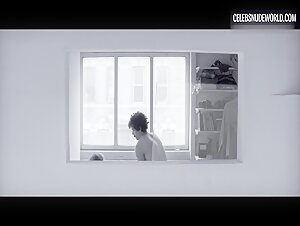 Alexia Rasmussen Window, Smartphone scene in Creative Control (2016) 10