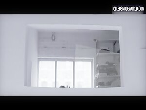 Alexia Rasmussen Window, Smartphone scene in Creative Control (2016) 2
