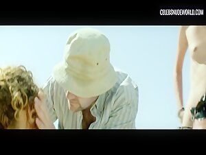 Elli Tringou, Milou Van Groesen breasts, Nude scene in Suntan (2016) 15
