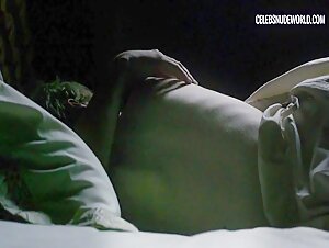 Elizabeth Debicki Nude, Sexy scene in The Night Manager (2016) 7