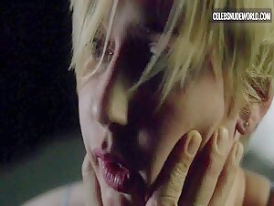 Elizabeth Debicki Blonde, Tent scene in The Night Manager (2016) 20