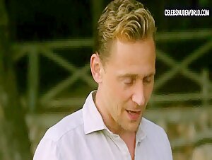 Elizabeth Debicki Water, Blonde scene in The Night Manager (2016) 14