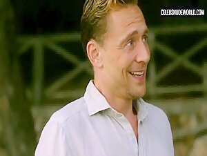 Elizabeth Debicki Water, Blonde scene in The Night Manager (2016) 15