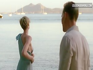 Elizabeth Debicki Water, Blonde scene in The Night Manager (2016)