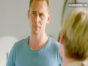 Elizabeth Debicki Mansion, Sunglasses scene in The Night Manager (2016) 17