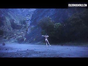Sydney Ray Barefoot, Ballet scene in Ballet of Blood (2016) 4