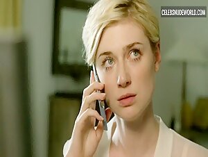 Elizabeth Debicki Vanity, Mirror scene in The Night Manager (2016) 12