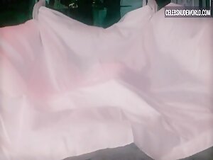 Elizabeth Debicki Underwear, Undressing scene in The Night Manager (2016) 18