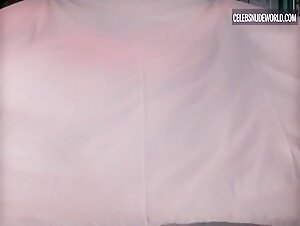 Elizabeth Debicki Underwear, Undressing scene in The Night Manager (2016) 9