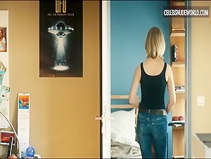 Lisa Wagner Nude, Blonde scene in Kommissarin Heller: Hitzschlag (2016) 4