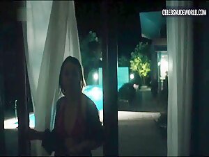 Karolina Lodyga Intruder, Brunette scene in Kommissarin Heller: Hitzschlag (2016) 7