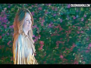 Tamara Georgievna Abrosimova, Lauren Farmer breasts,brunette in The Hunting Wives (2025) 5