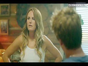 Malin Åkerman blowjob,brunette in The Hunting Wives (2025) 8