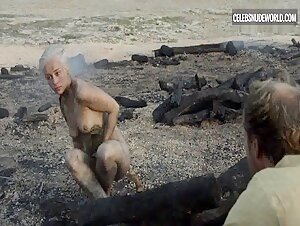 Emilia Clarke Nude, breasts scene in Game of Thrones (2011-2019) 13