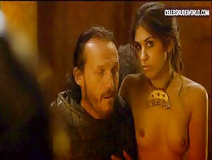 Sahara Knite bush, Nude scene in Game of Thrones (2011-2019)