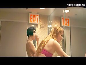 Lindsey Normington, Luna Sofía Miranda Pokies, Sexy scene in Anora (2024) 10