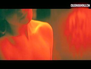 Mikey Madison butt, breasts scene in Anora (2024) 6