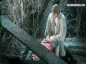 Lena Headey Nude, butt scene in Game of Thrones (2011-2019) 7