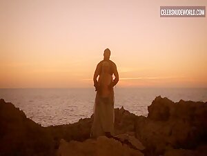 Emilia Clarke Nude, breasts scene in Game of Thrones (2011-2019) 1