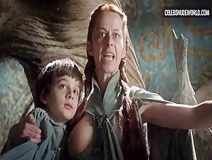 Kate Dickie prosthetic, Sexy scene in Game of Thrones (2011-2019) 8