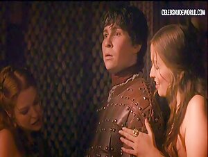 Pixie Le Knot thong, Sexy scene in Game of Thrones (2011-2019) 6