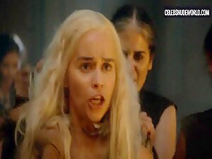 Emilia Clarke Fire, Blonde scene in Game of Thrones (2011-2019) 2