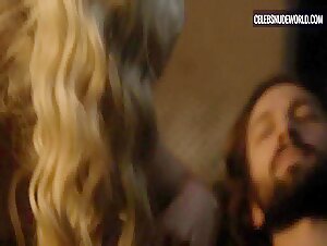 Emilia Clarke Sexy, Blonde scene in Game of Thrones (2011-2019) 17