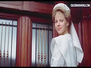 Traci Lind Nude, breasts scene in The Road to Wellville (1994) 9