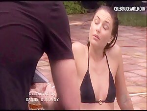 Mädchen Amick bikini, Sexy scene in Californication (2007-2014) 10