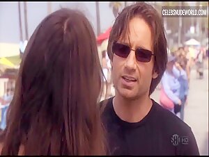 Michelle Lombardo Sexy, bikini scene in Californication (2007-2014) 16
