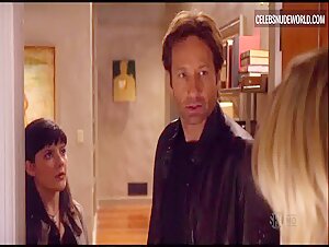 Ellen Woglom underwear, Sexy scene in Californication (2007-2014) 8