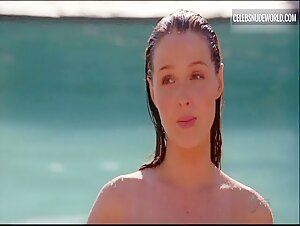 Camilla Luddington butt, Nude scene in Californication (2007-2014) 11