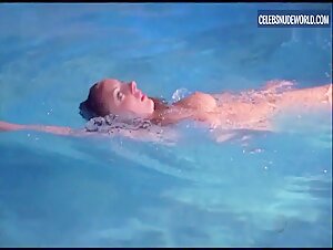 Eva Amurri butt, breasts scene in Californication (2007-2014) 11