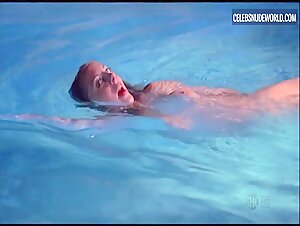 Eva Amurri butt, breasts scene in Californication (2007-2014)