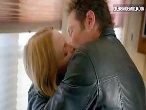 Heather Graham Cleavage, Sex scene in Californication (2007-2014) 8