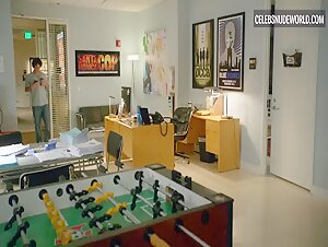 Tara Holt Sex scene in Californication (2007-2014) 7