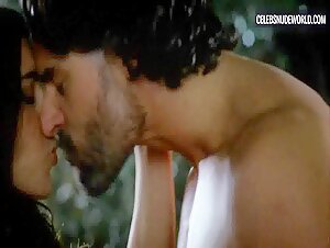 Kelly Overton, Jamie Gray Hyder breasts, lesbian scene in True Blood (2008-2014) 2