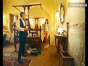 Emma Stone Nude, bush scene in Poor Things (2023) 1