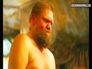 Emma Stone Nude, butt scene in Poor Things (2023) 16