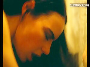 Emma Stone Nude, butt scene in Poor Things (2023) 19