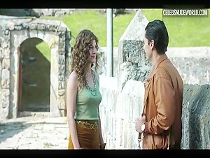 Estefania Piñeres Brunette, Pokies scene in Delirium (2025) 5