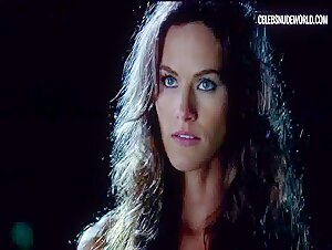 Kelly Overton butt, Nude scene in True Blood (2008-2014) 7