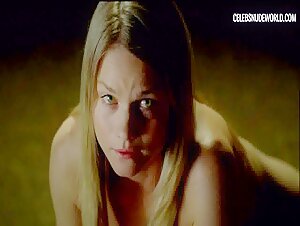 Lindsay Pulsipher butt, Nude scene in True Blood (2008-2014) 3