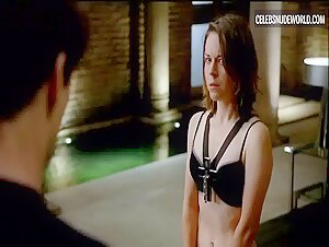 Tina Majorino underwear, Sexy scene in True Blood (2008-2014) 9